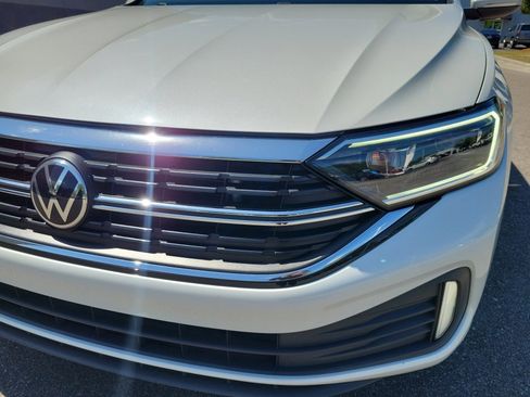 Used 2022 Volkswagen Jetta SEL FWD image 28