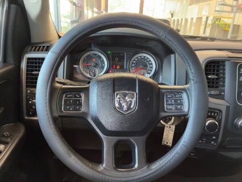 Used 2019 RAM 1500 Express AWD/4WD image 20