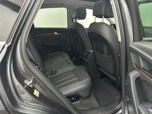 Used 2023 Audi Q5 2.0T Premium w/ Convenience Package AWD/4WD image 26