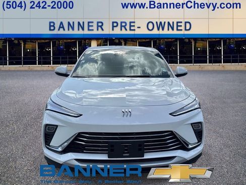 Used 2025 Buick Envista Preferred FWD image 2
