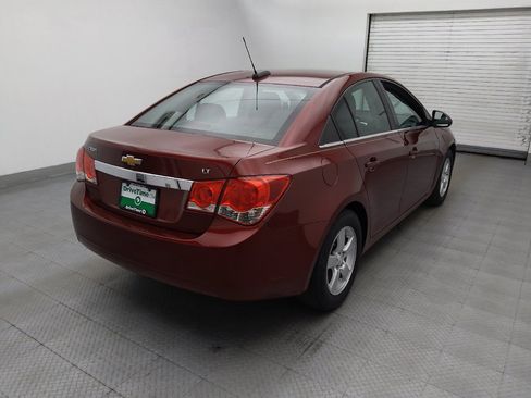 Used 2015 Chevrolet Cruze LT w/ Technology Package FWD image 9