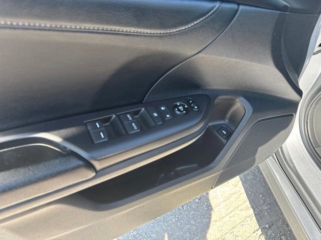 Used 2018 Honda Civic EX-L image 15