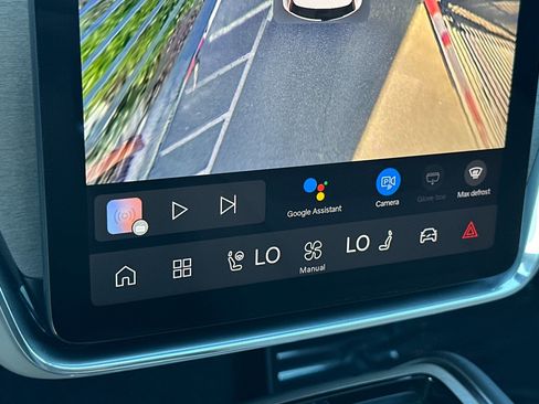 New 2025 Volvo EX90 Plus image 19