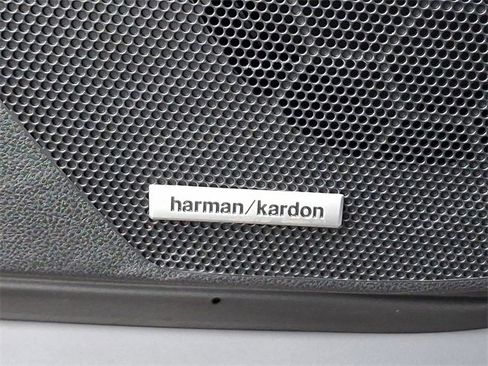 Used 2025 Subaru Forester Limited image 27