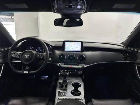 Used 2019 Kia Stinger GTS image 38