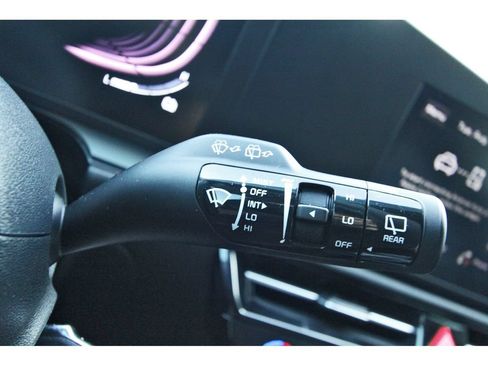 Used 2023 Kia Niro LX FWD image 15