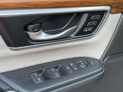 Used 2022 Honda CR-V Touring image 29