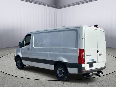 Used 2019 Mercedes-Benz Sprinter 144 image 7
