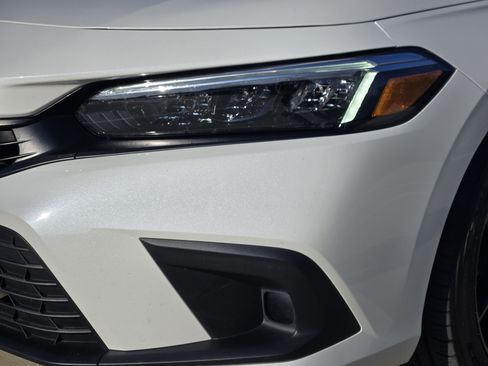 Certified 2024 Honda Civic Sport image 9