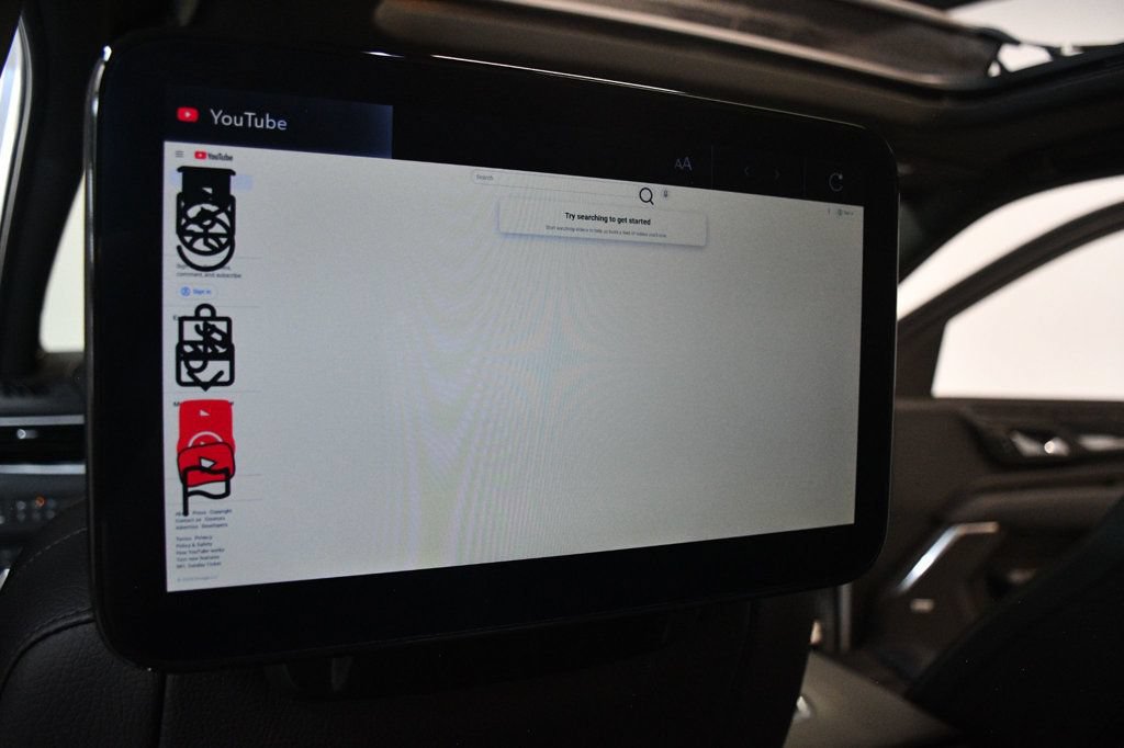 Used 2024 GMC Yukon XL Denali AWD/4WD image 7