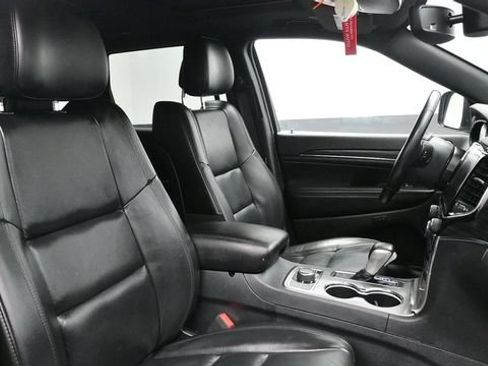 Used 2019 Jeep Grand Cherokee Limited AWD/4WD image 10
