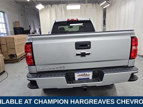 Used 2018 Chevrolet Silverado 1500 Custom w/ Custom Value Package AWD/4WD image 9