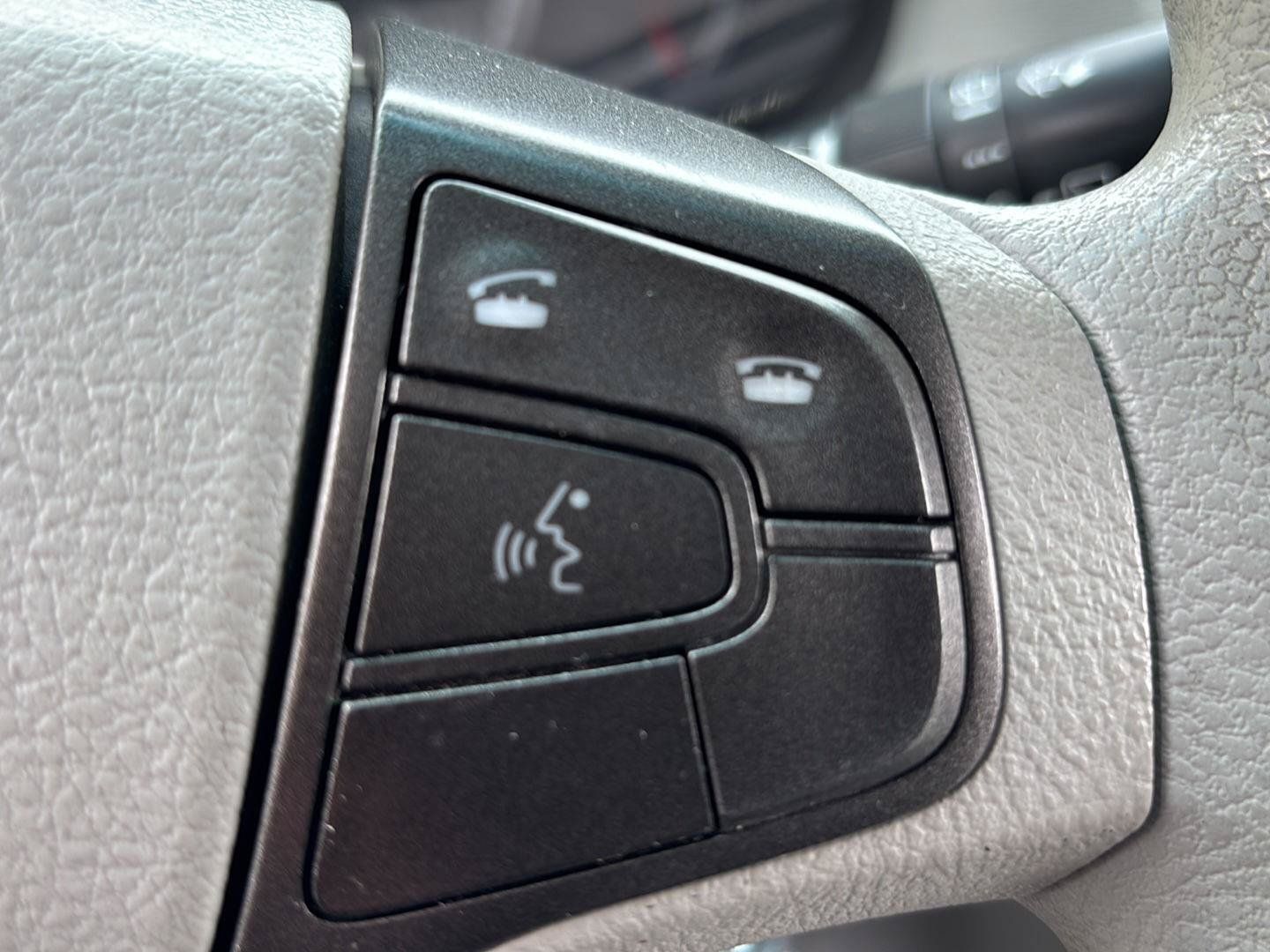 Used 2011 Toyota Sienna LE w/ Towing Pkg FWD image 29