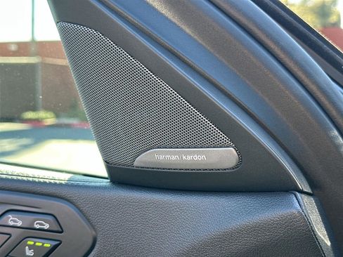 Used 2022 BMW X6 M50i w/ Executive Package image 31