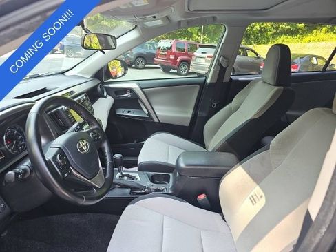 Used 2016 Toyota RAV4 XLE FWD image 9