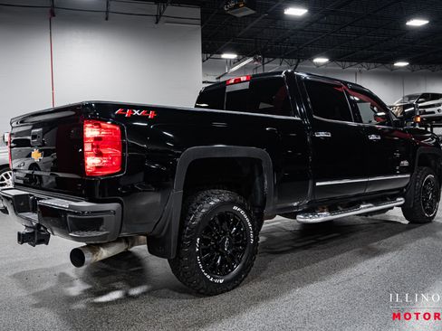 Used 2019 Chevrolet Silverado 3500 High Country w/ Duramax Plus Package image 5