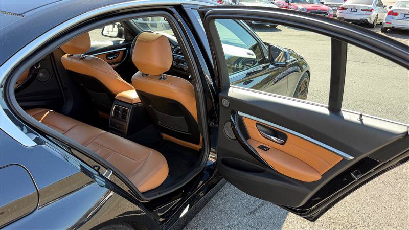 Used 2018 BMW 340i xDrive Sedan w/ Premium Package AWD/4WD image 38