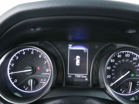 Used 2022 Toyota Camry SE FWD image 15