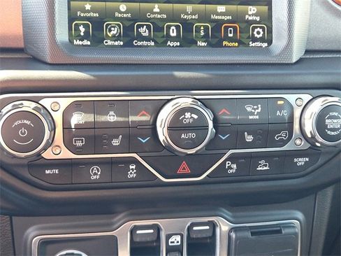 Used 2020 Jeep Gladiator Mojave image 21