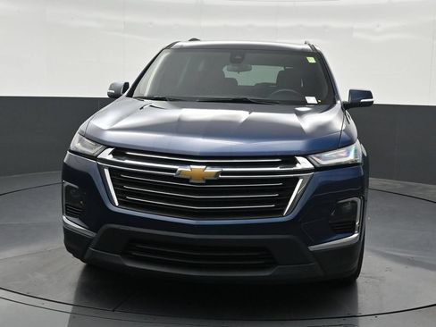 Used 2023 Chevrolet Traverse LT FWD image 9