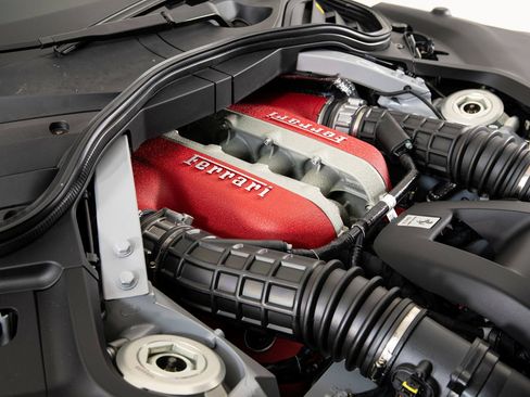 Certified 2025 Ferrari Purosangue AWD/4WD image 32