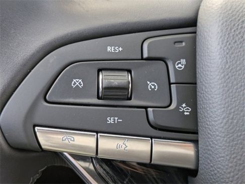 Used 2025 Cadillac XT6 Premium Luxury image 20