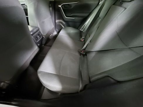 Used 2022 Toyota RAV4 LE image 26