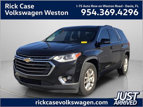 Used 2018 Chevrolet Traverse LT FWD image 1