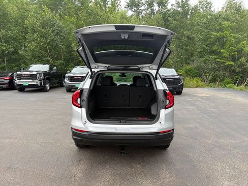 Certified 2022 GMC Terrain SLE w/ Driver Convenience Package AWD/4WD image 24