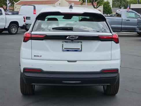 New 2027 Chevrolet Bolt LT w/ Comfort Package FWD image 5