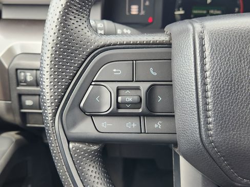 Used 2025 Toyota Tacoma SR5 image 32