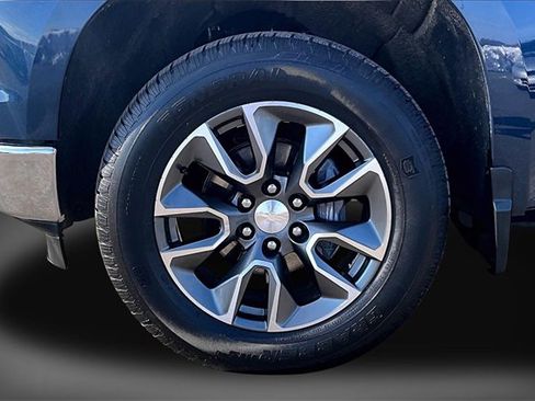 Used 2022 Chevrolet Silverado 1500 LT image 8