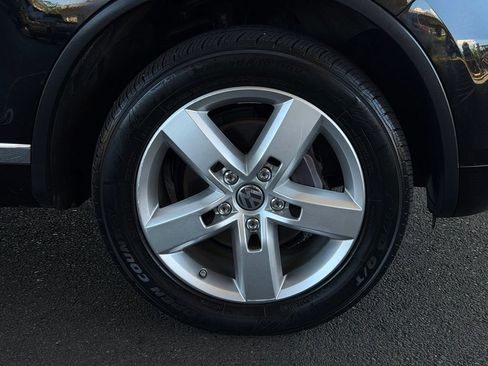 Used 2014 Volkswagen Touareg VR6 AWD/4WD image 60