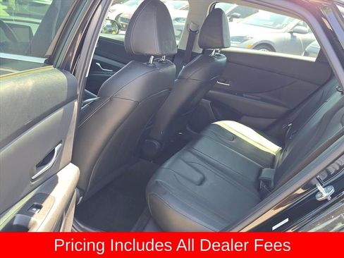 Certified 2022 Hyundai Elantra Limited FWD image 10