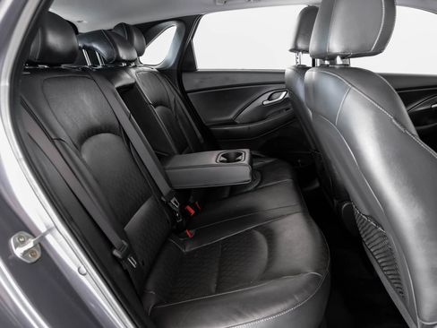 Used 2018 Hyundai Elantra GT w/ Tech Package 03 image 35