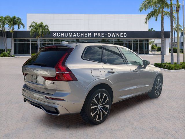 Certified 2024 Volvo XC60 B5 Plus AWD/4WD image 7
