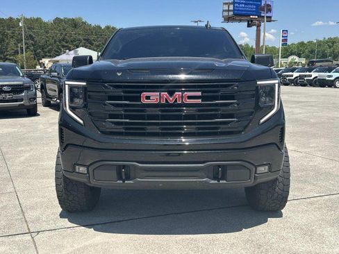 Used 2022 GMC Sierra 1500 Elevation AWD/4WD image 2