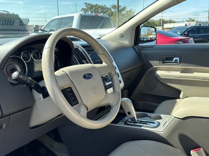 Used 2010 Ford Edge Limited FWD image 16