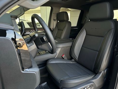 New 2026 GMC Sierra 2500 Denali w/ Denali Reserve Package image 12