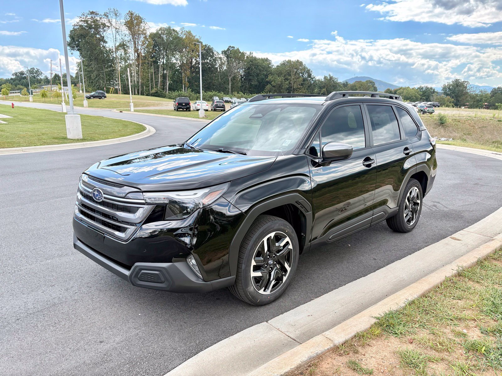 New 2026 Subaru Forester Premium AWD/4WD image 3