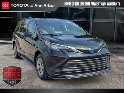 Used 2024 Toyota Sienna LE