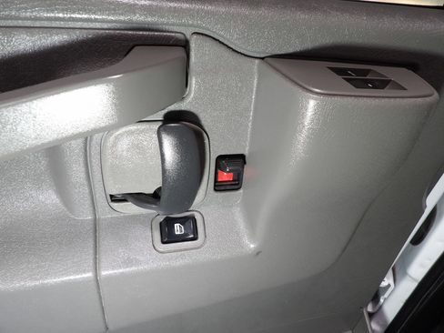Used 2021 Chevrolet Express 2500 w/ Driver Convenience Package RWD image 11