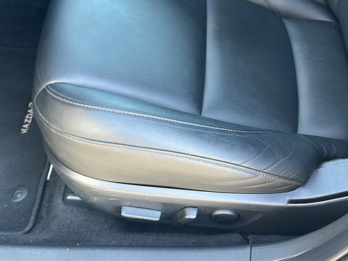 Used 2024 MAZDA MAZDA3 s image 15