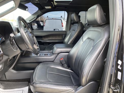 Used 2021 Ford Expedition Limited image 16