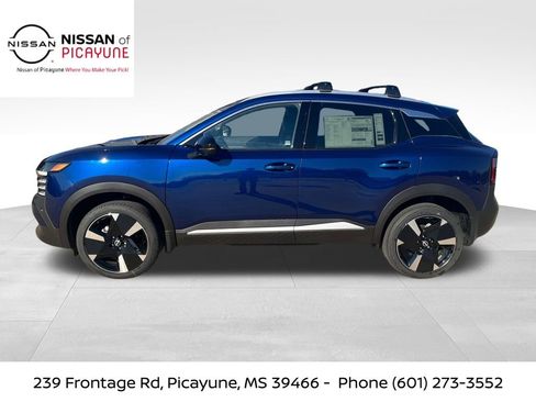 New 2026 Nissan Kicks SR image 2