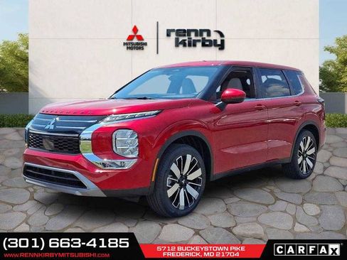 New 2025 Mitsubishi Outlander SE image 2