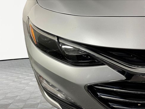 Used 2021 Chevrolet Malibu LT FWD image 32