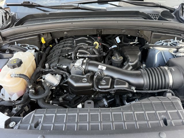 Used 2024 Jeep Grand Cherokee Limited AWD/4WD image 33