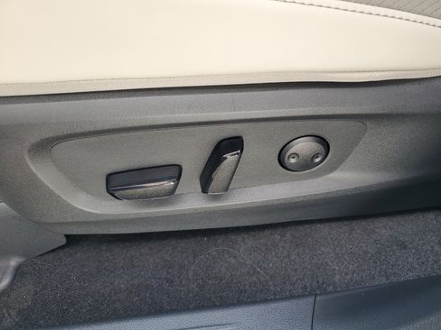 New 2026 Nissan Pathfinder SL image 14