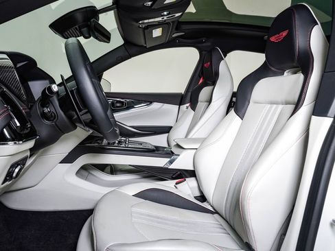 Used 2025 Aston Martin DBX 707 AWD/4WD image 22